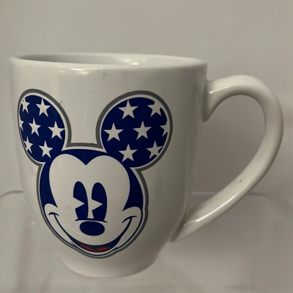 Disney Patriotic Mickey Mouse Mug 16 oz EUC - Picture 1 of 3